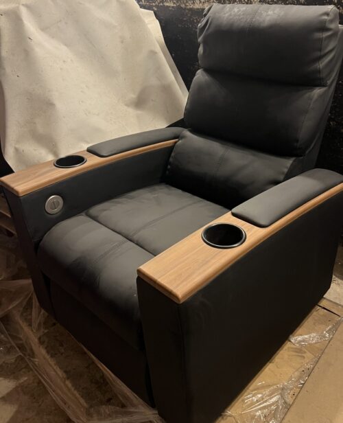 LUKSUS LÆDER STOL, DEMO STOL.